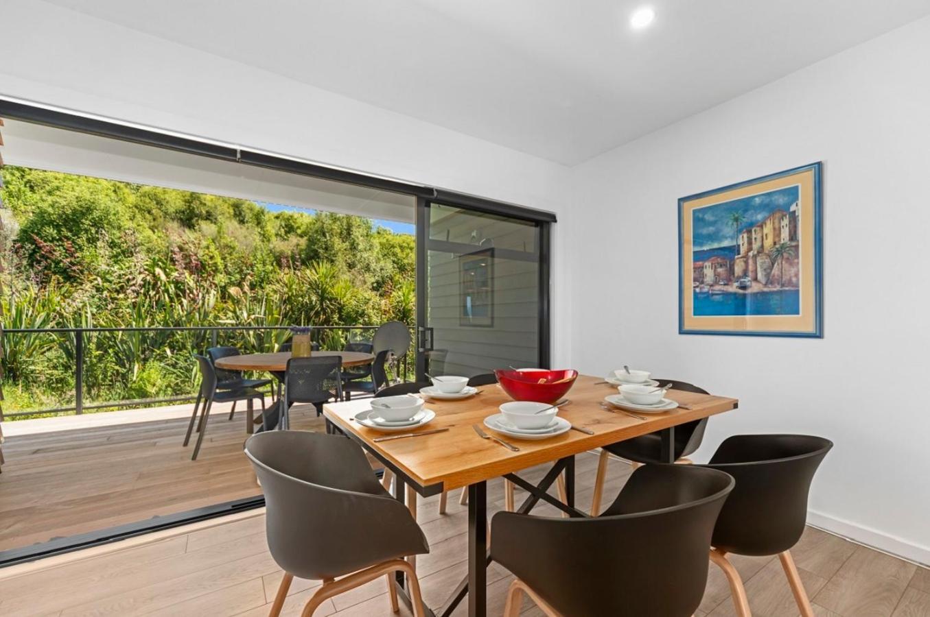 Blue Dun Views - Taupo Apartment Bagian luar foto
